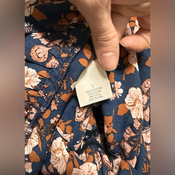 Francesca's Alya Brelynn Ruffle Wrap Dress Navy Blue Pink Floral Flowy - Picture 5 of 7